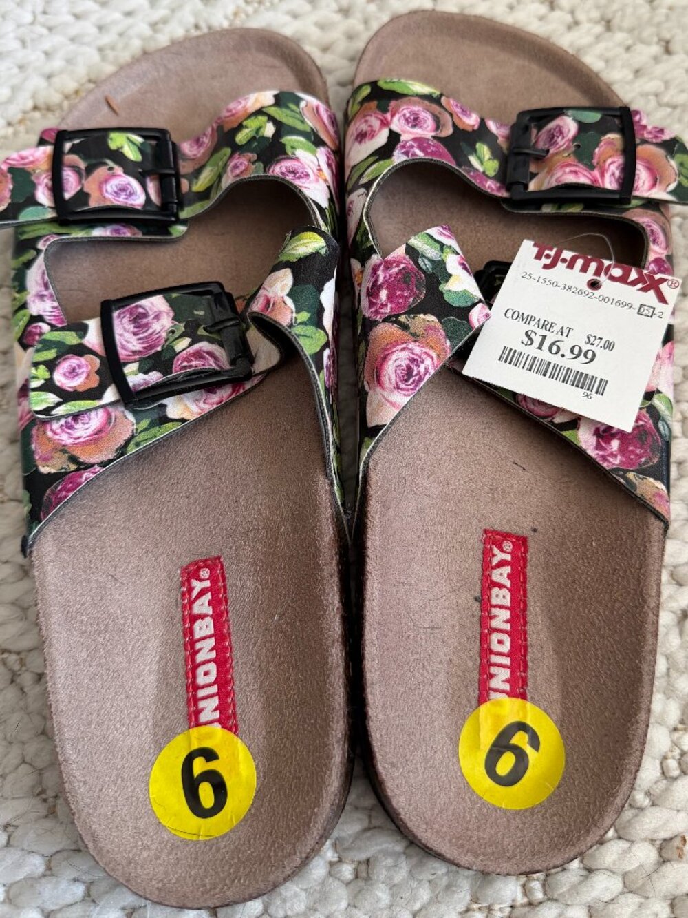 NWT UnionBay Floral Slip On Sandals Womens Size 9